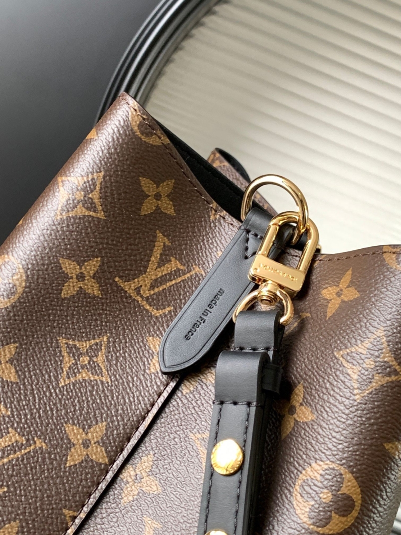 LV Bucket Bags